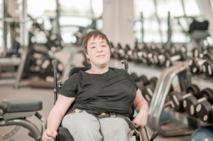 woman with disabilities going to the gym and feeling confident after a successful anxiety therapy in Simi Valley, ca