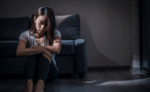 women feels like giving up and is in need of therapy for depression in simi valley